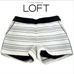 Ann Taylor Loft Tweed Short Womens 4 White Black Striped High Waisted Flat Front